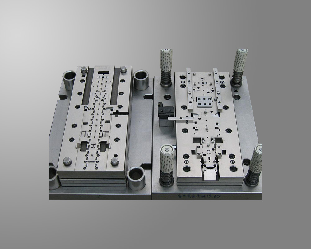 Precision mold